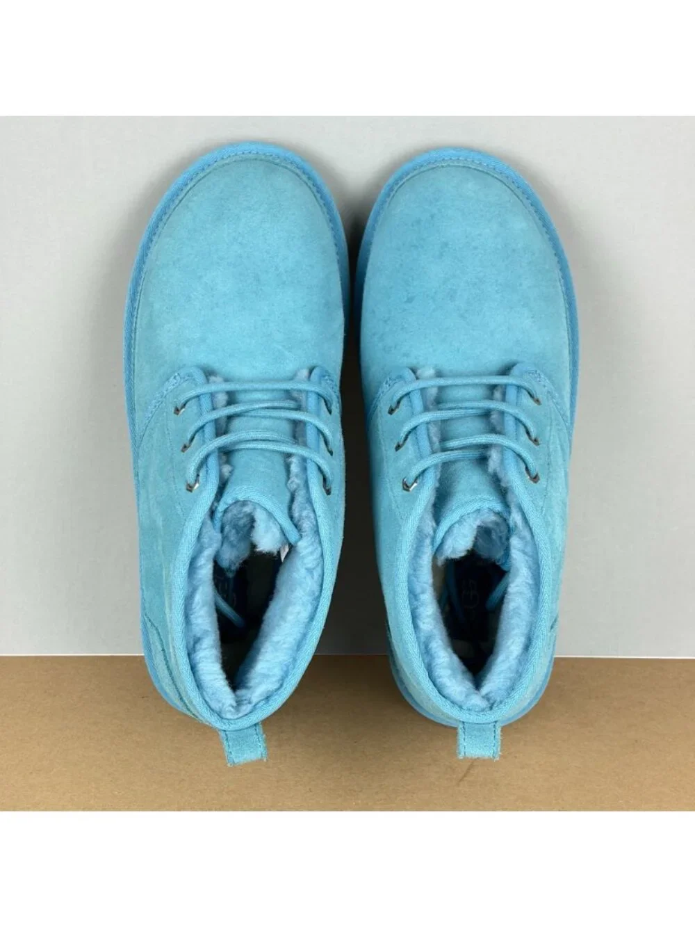 UGG Neumel Suede Chukka Boots Mens 10 Light Blue Wool Lined Lace Up